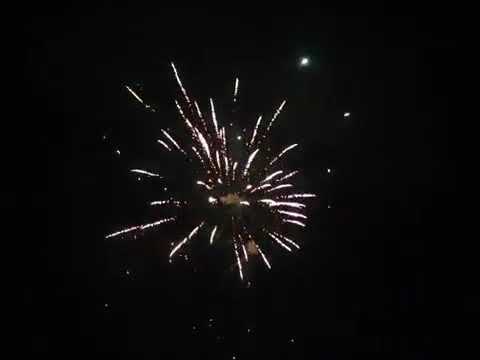 Фейерверк 16 выстрелов 1.2 калибра
